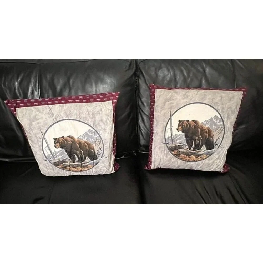 Handmade Hudson Scene 2 Bear Wolf Throw Pillow 15